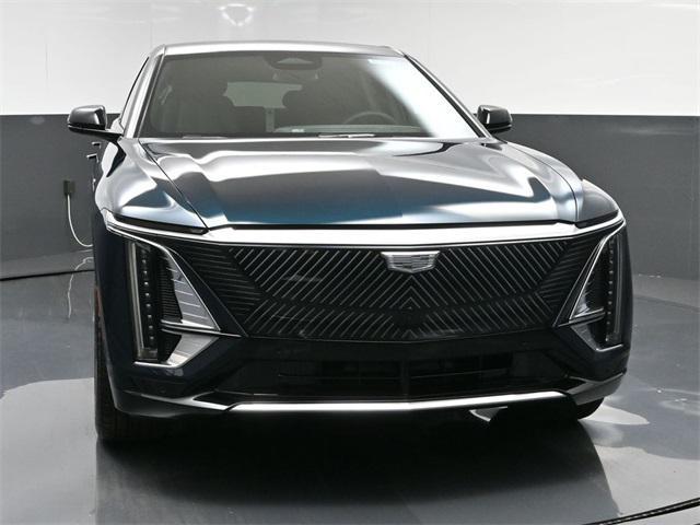 new 2025 Cadillac LYRIQ car