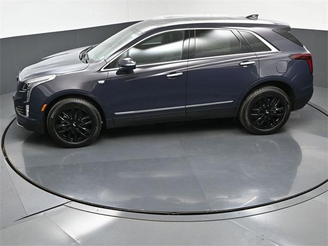 new 2025 Cadillac XT5 car, priced at $57,605