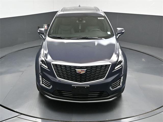new 2025 Cadillac XT5 car, priced at $57,605