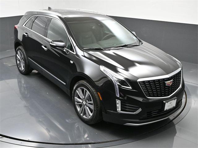 new 2025 Cadillac XT5 car, priced at $55,010