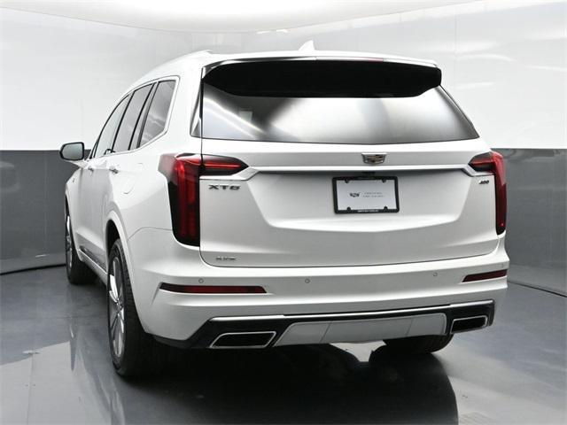 used 2022 Cadillac XT6 car, priced at $35,637
