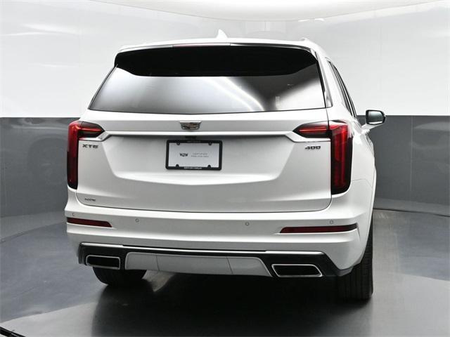 used 2022 Cadillac XT6 car, priced at $35,637