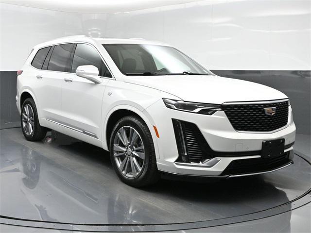 used 2022 Cadillac XT6 car, priced at $35,637