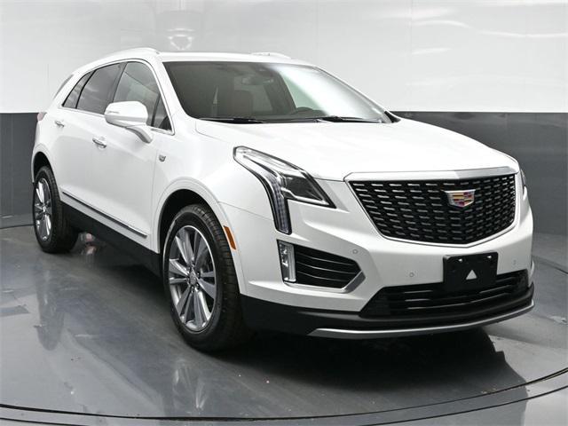 new 2025 Cadillac XT5 car, priced at $56,740