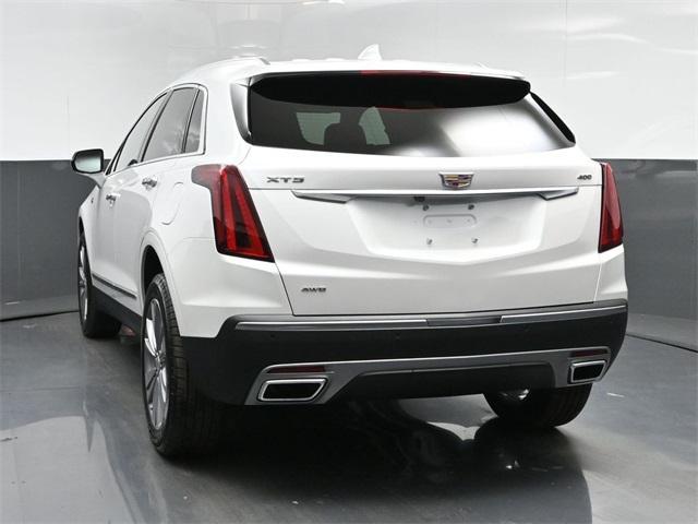 new 2025 Cadillac XT5 car, priced at $56,740
