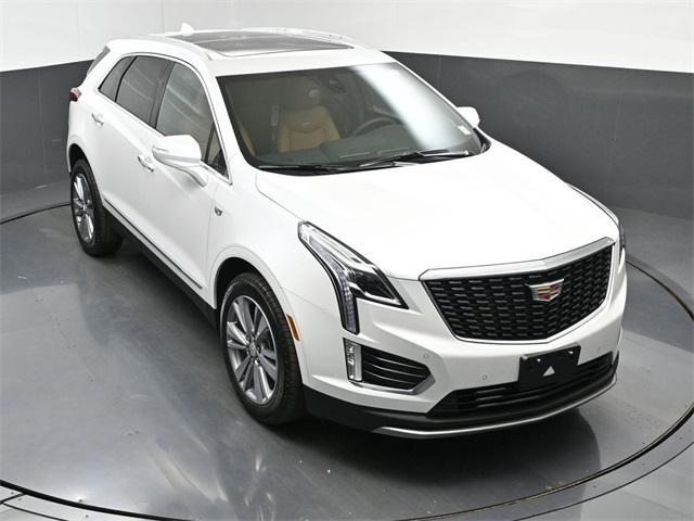 new 2025 Cadillac XT5 car, priced at $56,740