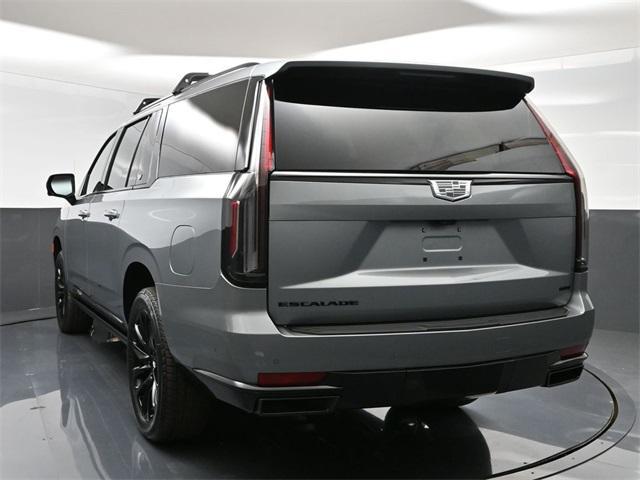 new 2024 Cadillac Escalade ESV car