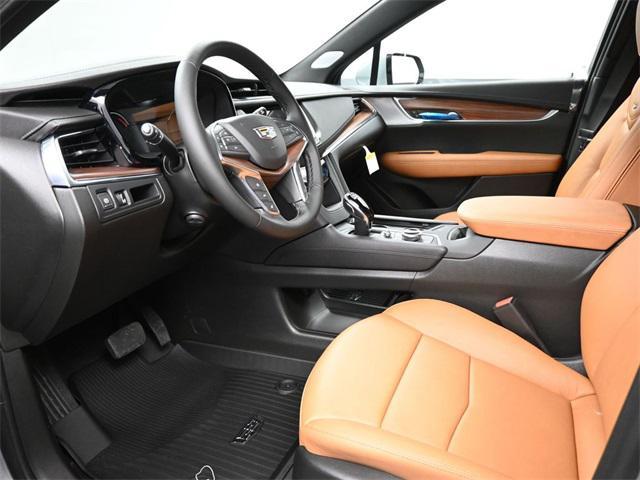new 2025 Cadillac XT5 car, priced at $55,485