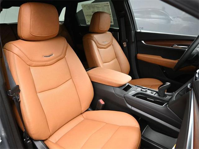 new 2025 Cadillac XT5 car, priced at $55,485