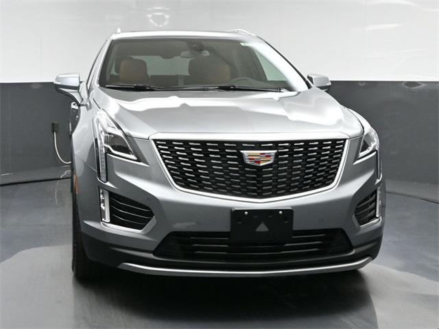 new 2025 Cadillac XT5 car, priced at $55,485