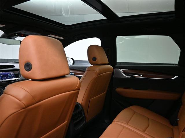 new 2025 Cadillac XT5 car, priced at $55,485