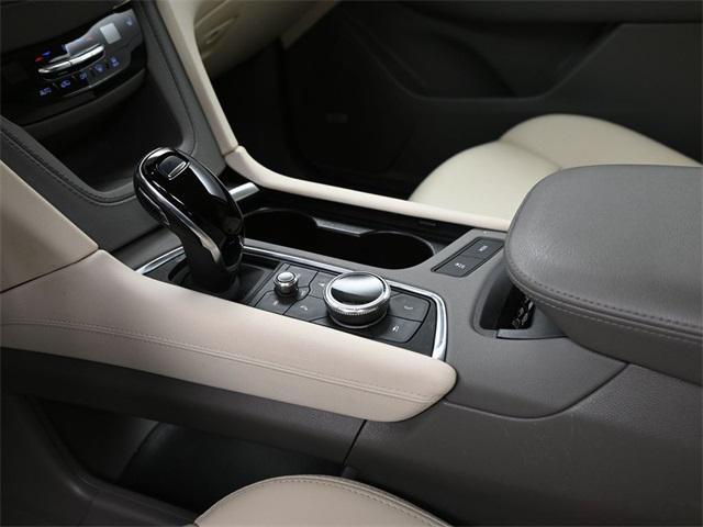 used 2022 Cadillac XT5 car, priced at $33,402