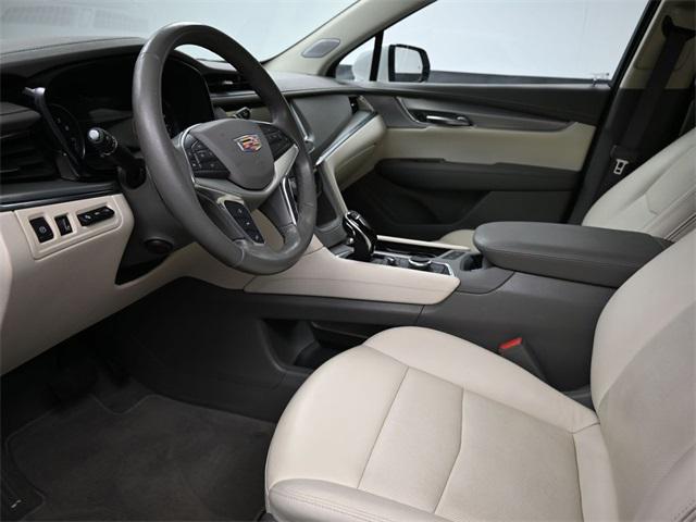 used 2022 Cadillac XT5 car, priced at $33,402