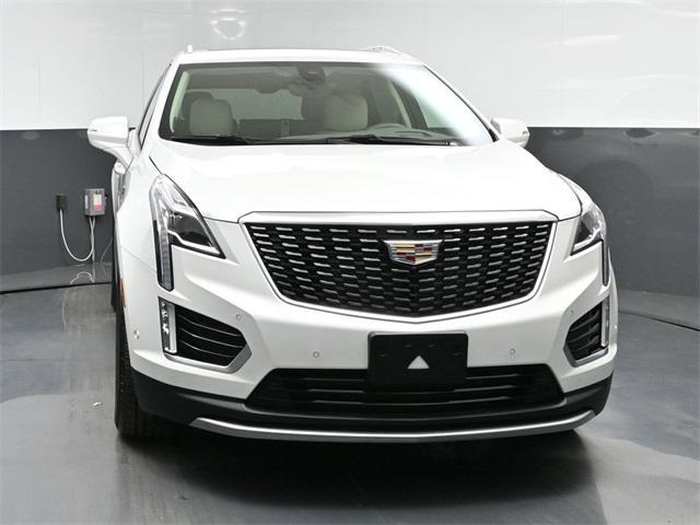 used 2022 Cadillac XT5 car, priced at $33,402