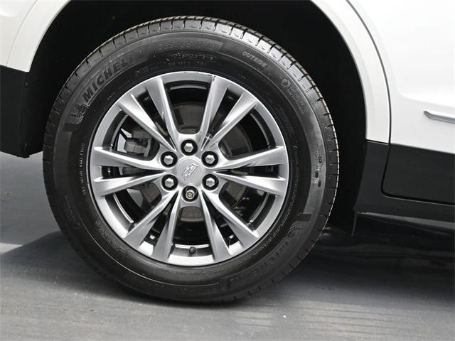 used 2022 Cadillac XT5 car, priced at $33,402