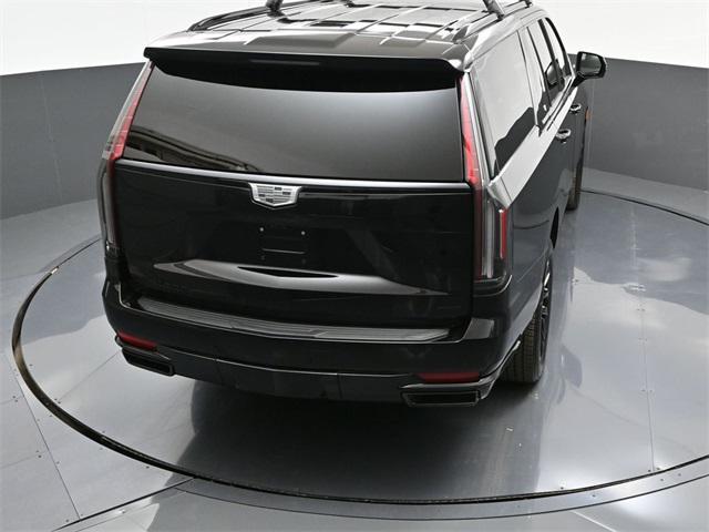 new 2024 Cadillac Escalade ESV car