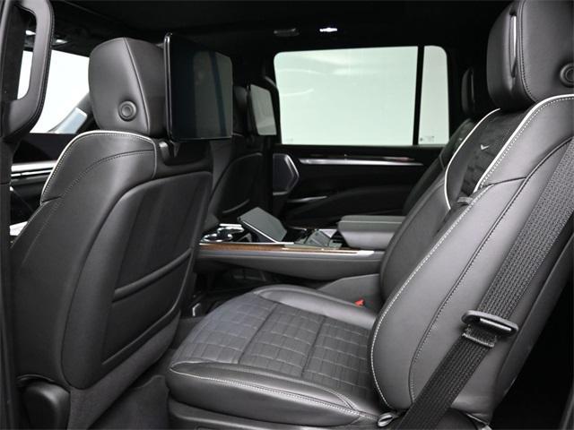 new 2025 Cadillac Escalade ESV car