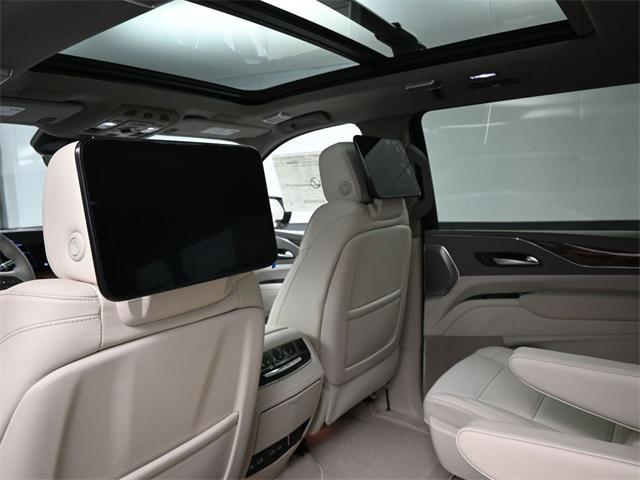 new 2024 Cadillac Escalade ESV car