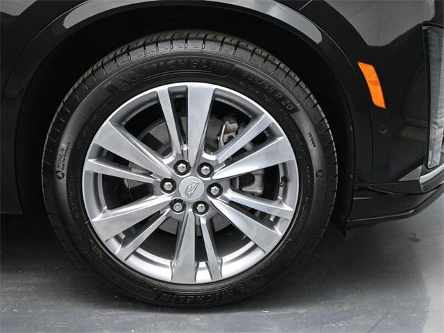 used 2024 Cadillac XT6 car, priced at $54,864