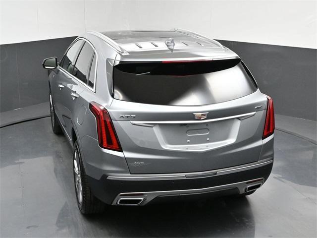 new 2025 Cadillac XT5 car, priced at $55,385