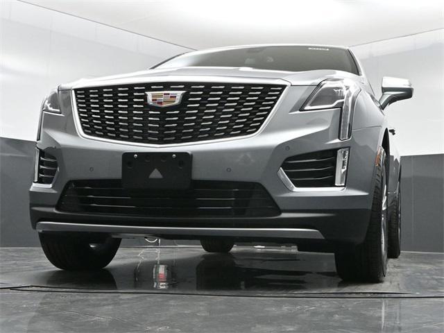 new 2025 Cadillac XT5 car, priced at $55,385