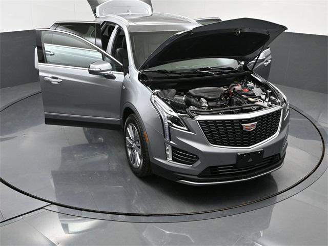 new 2025 Cadillac XT5 car, priced at $55,385