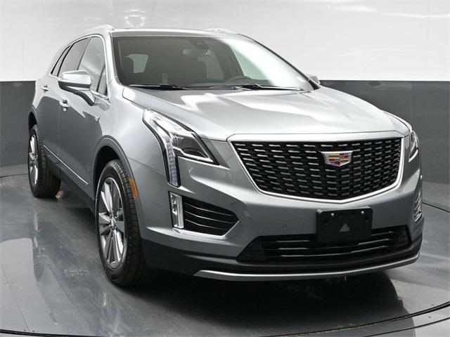 new 2025 Cadillac XT5 car, priced at $55,385