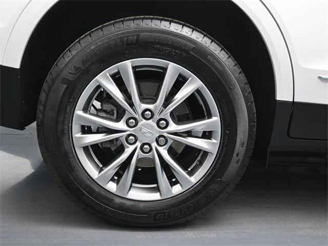 used 2022 Cadillac XT5 car, priced at $30,892