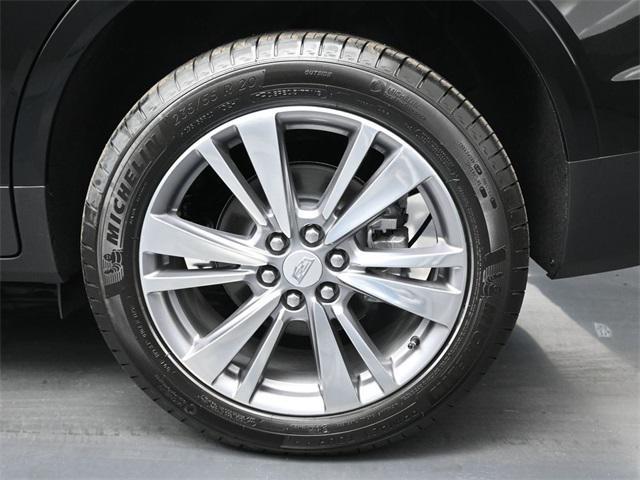 new 2025 Cadillac XT5 car, priced at $56,010