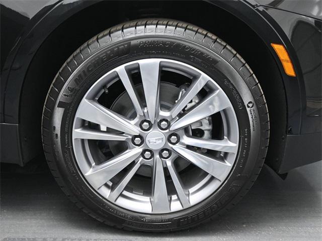 new 2025 Cadillac XT5 car, priced at $56,010