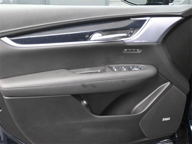 new 2025 Cadillac XT5 car