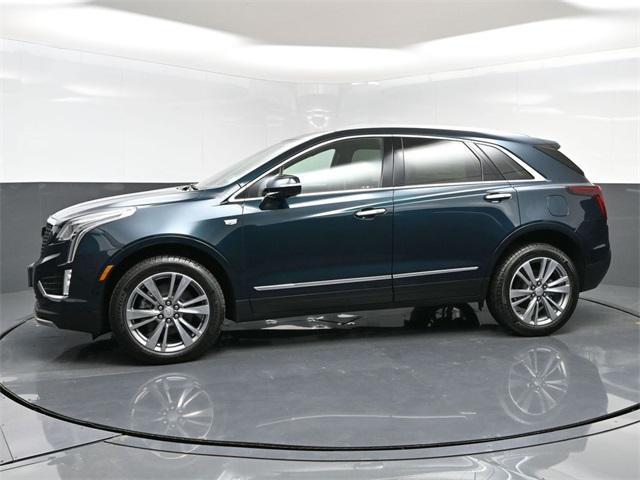 new 2025 Cadillac XT5 car