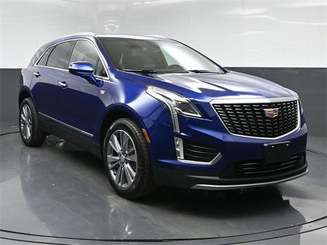 new 2025 Cadillac XT5 car, priced at $55,140