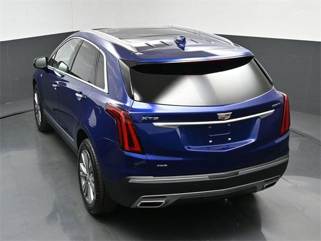 new 2025 Cadillac XT5 car, priced at $55,140