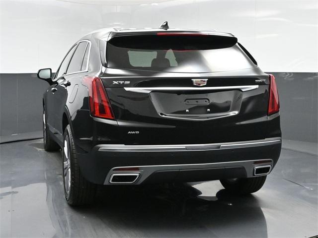 new 2025 Cadillac XT5 car, priced at $55,140
