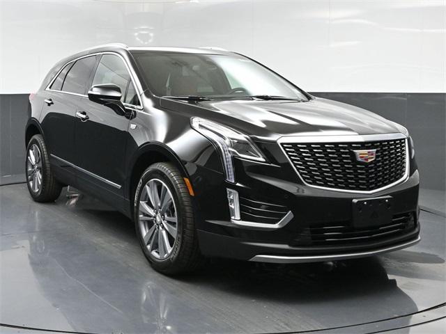 new 2025 Cadillac XT5 car, priced at $55,140