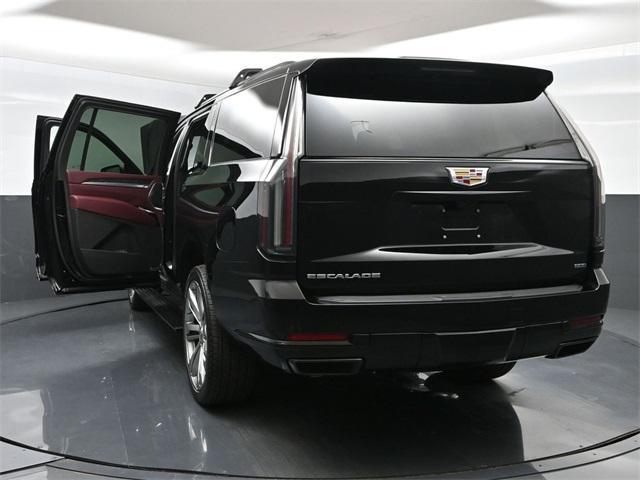 new 2025 Cadillac Escalade ESV car