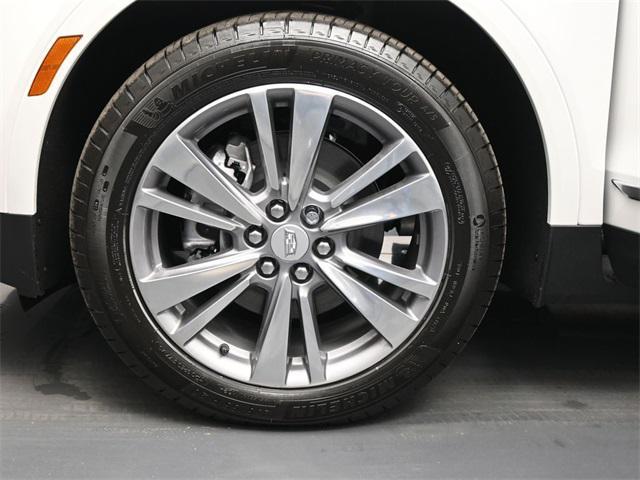 new 2025 Cadillac XT5 car