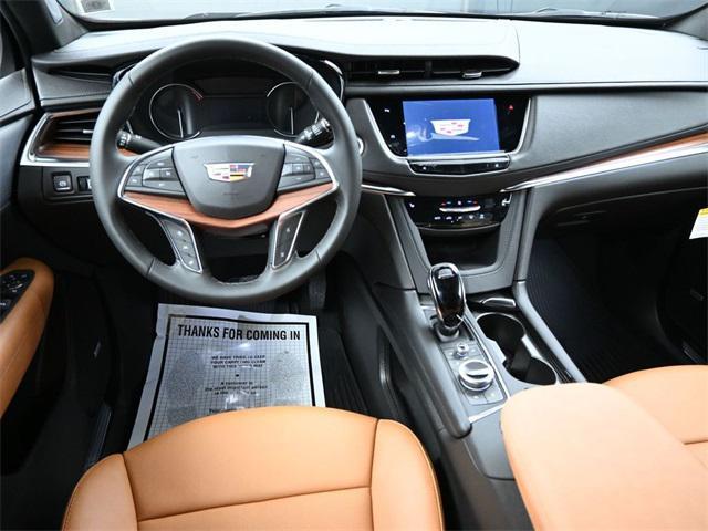 new 2025 Cadillac XT5 car
