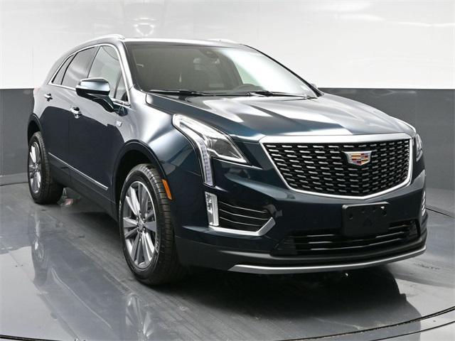 new 2025 Cadillac XT5 car, priced at $55,010