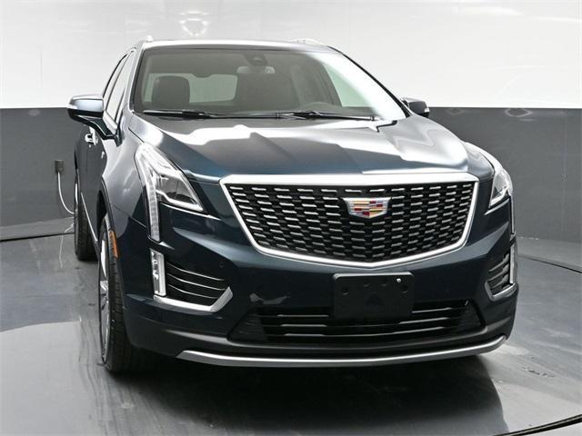 new 2025 Cadillac XT5 car, priced at $55,010