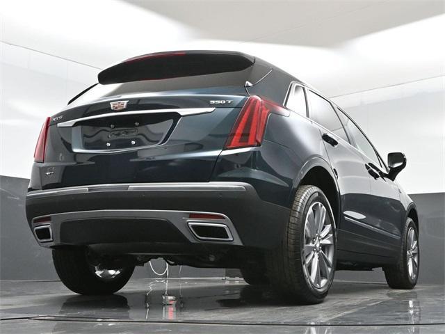 new 2025 Cadillac XT5 car, priced at $55,010