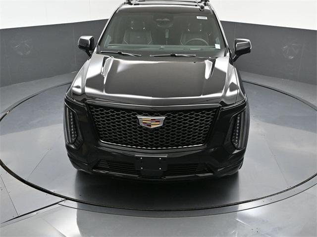 new 2025 Cadillac Escalade car, priced at $125,560