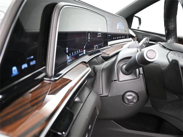 used 2022 Cadillac Escalade ESV car, priced at $72,990