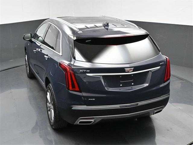 new 2025 Cadillac XT5 car, priced at $56,110