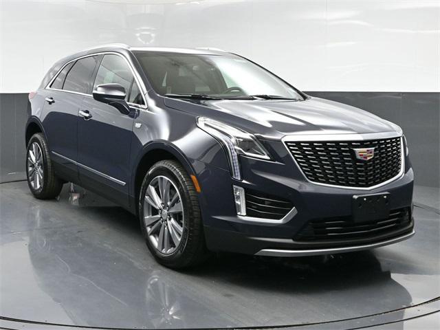 new 2025 Cadillac XT5 car, priced at $56,110