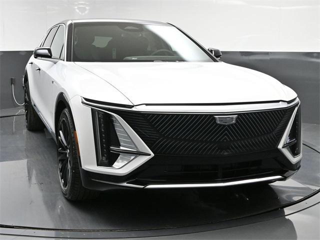 new 2025 Cadillac LYRIQ car, priced at $67,610