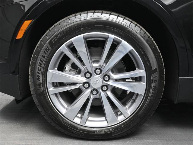new 2025 Cadillac XT5 car, priced at $56,110