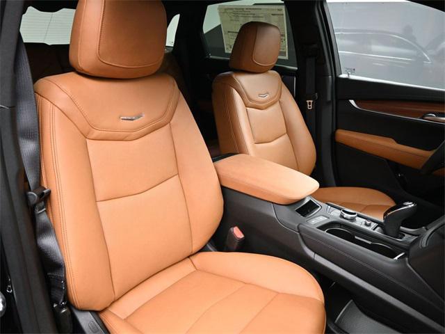 new 2025 Cadillac XT5 car, priced at $56,110