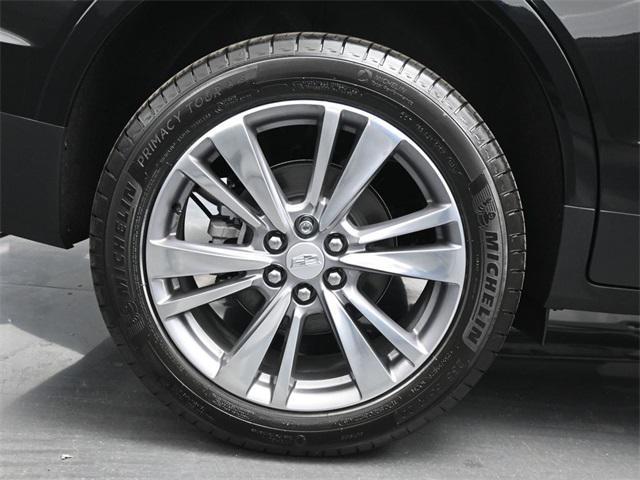 new 2025 Cadillac XT5 car, priced at $56,110